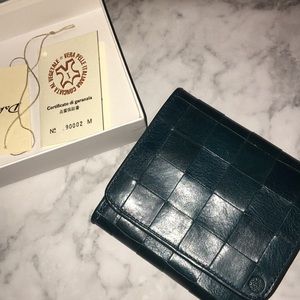 NWT Dakota leather wallet